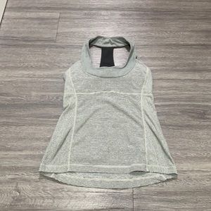 Lululemon Size 6 Women's Athletic Halter Tank Top Shirt Striped Design.